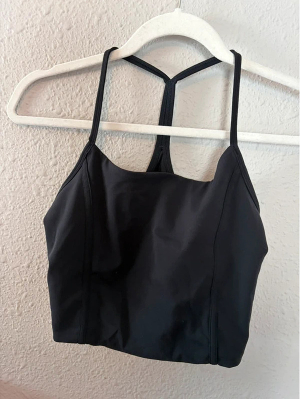 YPB Abercombie StudioSOFT Black Cropped Tank size M. No removable pads